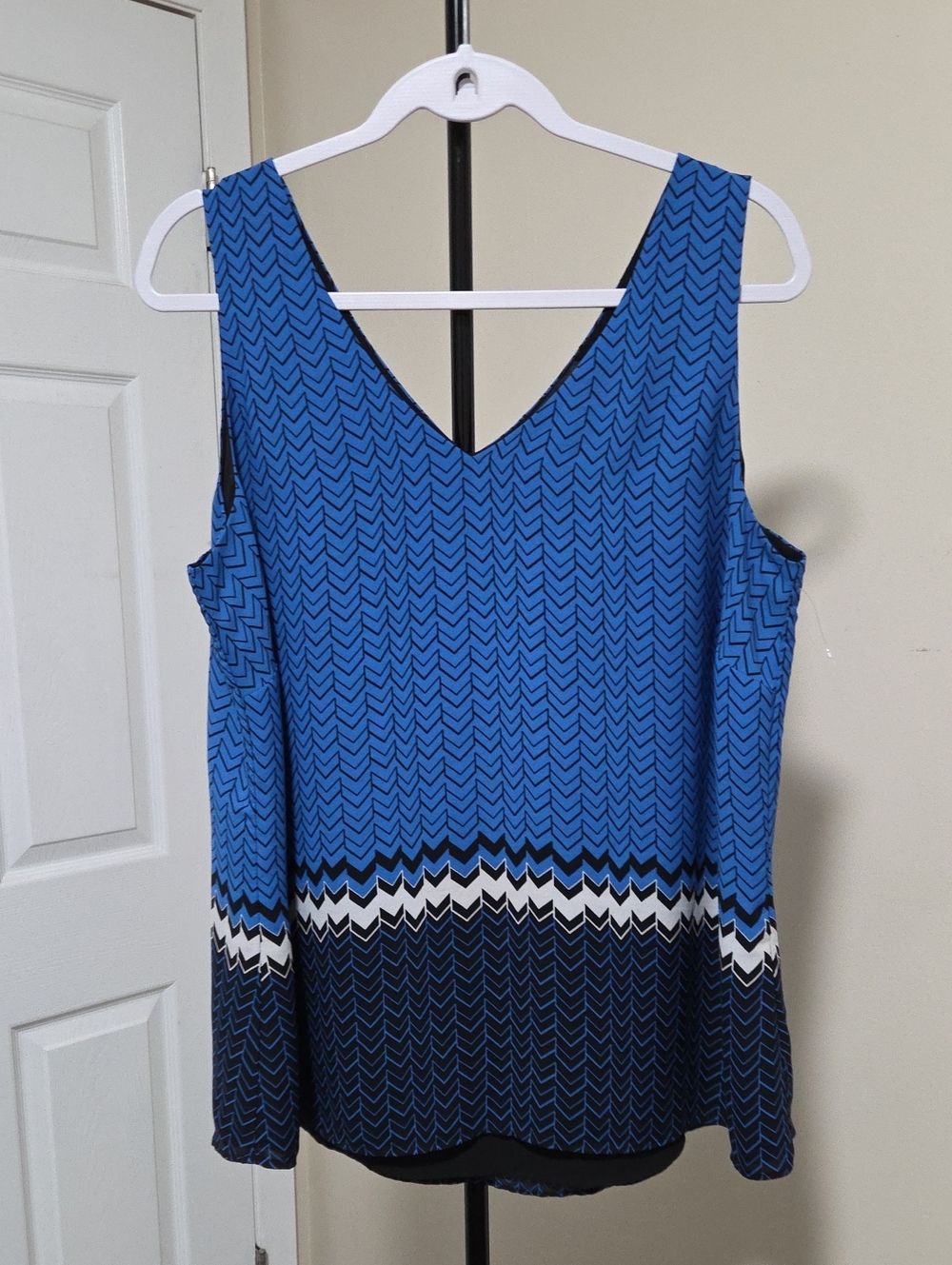 Michel Studio Bold Blue Chevron Dress with Black Accents